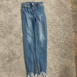 Light wash Black Label jeans. Purchased from Pink Lily. Size small. Gently worn